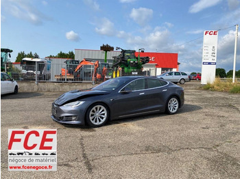 Xe hơi TESLA