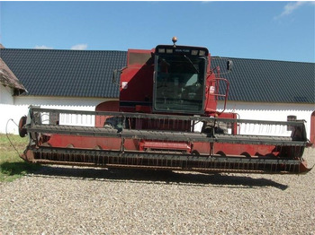 Máy gặt đập CASE IH