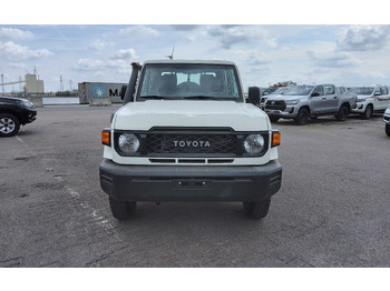 Xe bán tải mới Toyota Toyota Land cruiser 79 grj double cabin 4.0L Petrol Manual 5 SEATS/PLACES: hình 4