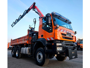 Xe ben IVECO Trakker
