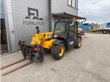 Xe nhấc hình viễn vọng kính JCB