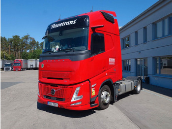 Xe đầu kéo VOLVO FH 460