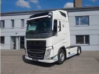 Xe đầu kéo VOLVO FH 500