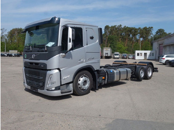 Xe tải khung gầm VOLVO FM 460