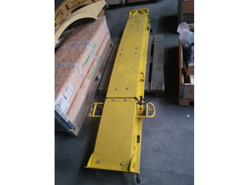 Trang thiết bị dàn trải JOHN DEERE 8400