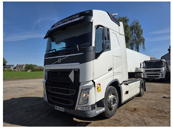 Xe đầu kéo VOLVO FH 500