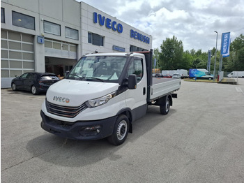 Xe van chở hàng IVECO Daily 35s16