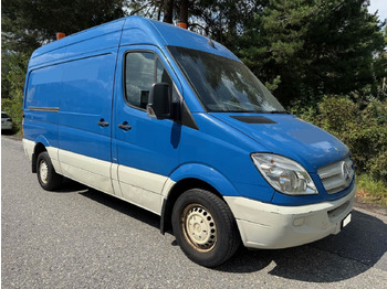 Xe van chở hàng MERCEDES-BENZ
