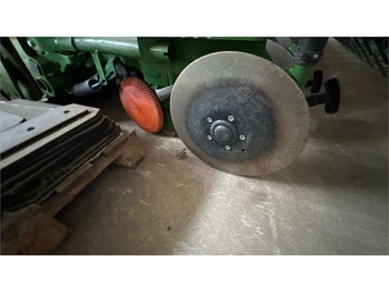 Máy gieo hạt liên hợp Amazone KG4001Super/Cataya4000Super KG 4001 Super: hình 4 Máy gieo hạt liên hợp Amazone KG4001Super/Cataya4000Super KG 4001 Super: hình 4