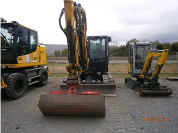 Máy xúc mini YANMAR SV 100