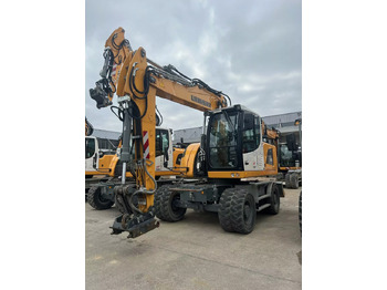 Máy xúc bánh lốp LIEBHERR A 918