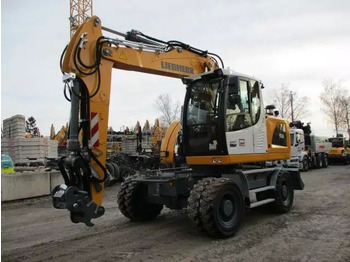 Máy xúc bánh lốp LIEBHERR A 916