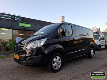 Xe van nhỏ gọn FORD Transit