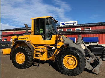 Máy xúc lật bánh lốp VOLVO L70F
