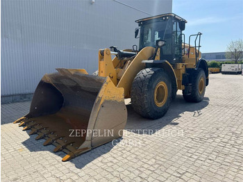 Máy xúc lật bánh lốp CATERPILLAR 950M