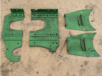 Thân xe và ngoại thất JOHN DEERE