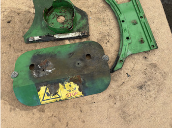 Thân xe và ngoại thất cho Máy móc nông nghiệp Johne Deere 8600 Obudowa Osłona Blacha Mocowanie: hình 3 Thân xe và ngoại thất cho Máy móc nông nghiệp Johne Deere 8600 Obudowa Osłona Blacha Mocowanie: hình 3