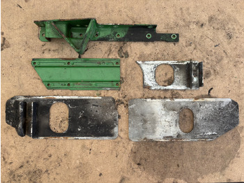 Thân xe và ngoại thất JOHN DEERE