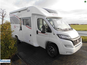 Xe cắm trại bán tích hợp