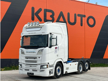 Xe đầu kéo SCANIA R 580