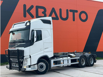 Xe tải nâng móc VOLVO FH 540