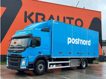 Xe tải hộp VOLVO FM 330