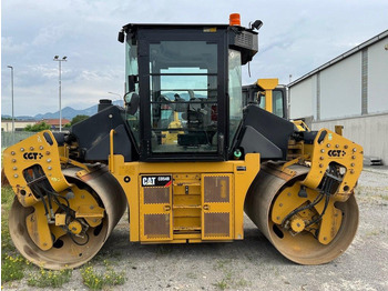 Máy lăn đường CATERPILLAR