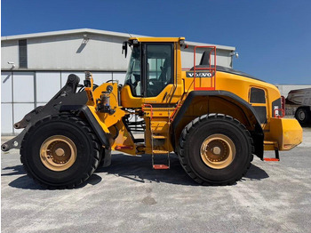 Máy xúc lật bánh lốp VOLVO L180H