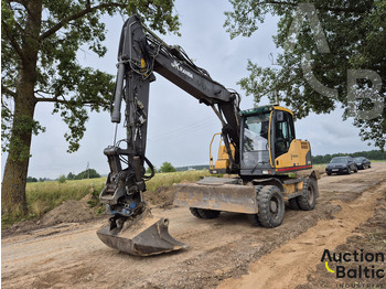 Máy xúc bánh lốp VOLVO EW140C