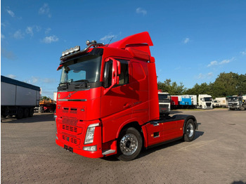 Xe đầu kéo VOLVO FH 540