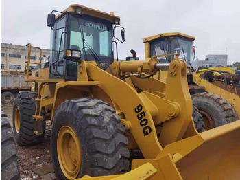Máy xúc lật bánh lốp CATERPILLAR 950G