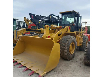 Máy xúc lật bánh lốp CATERPILLAR 966G