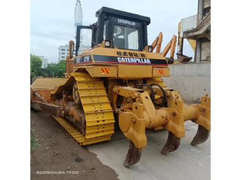 Máy ủi CATERPILLAR D7H: hình 3 Máy ủi CATERPILLAR D7H: hình 3