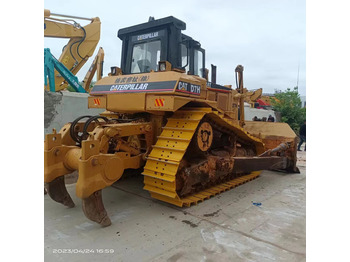 Máy ủi CATERPILLAR D7H: hình 2 Máy ủi CATERPILLAR D7H: hình 2