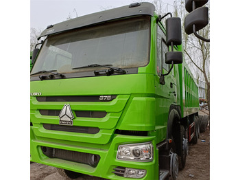 Xe ben SINOTRUK HOWO