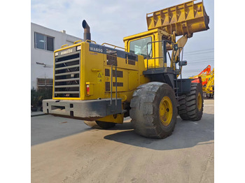 Máy xúc lật bánh lốp KOMATSU WA600-3