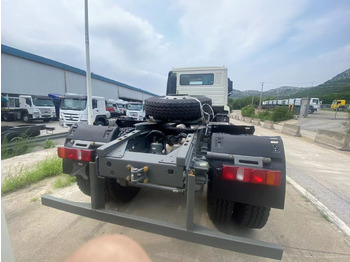 Xe đầu kéo Howo 4x2: hình 3