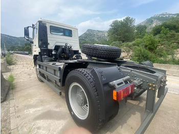 Xe đầu kéo Howo 4x2: hình 4