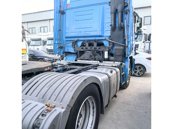 Xe đầu kéo Mercedes-Benz 1841 4x2: hình 2