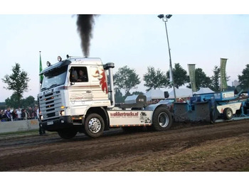 Máy móc xây dựng SCANIA 113