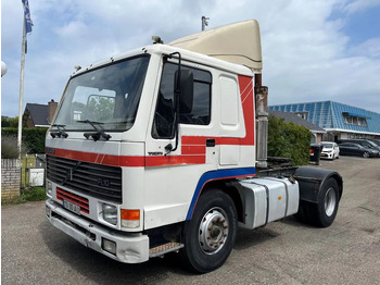 Xe đầu kéo VOLVO FL10 320