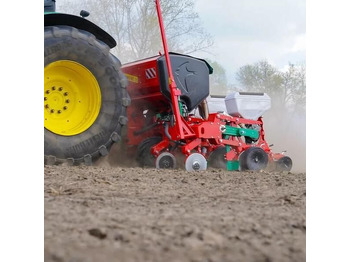 Máy gieo hạt chính xác AGRO-MASZ
