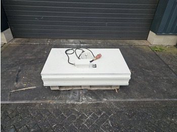 Đính kèm SENNEBOGEN