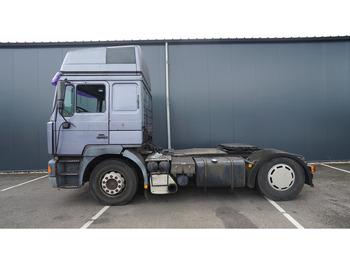Xe đầu kéo MAN F2000