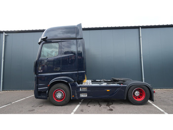 Xe đầu kéo MERCEDES-BENZ Actros 1945