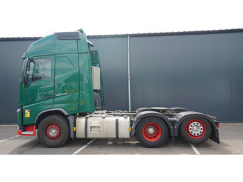 Xe đầu kéo VOLVO FH 460