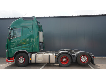 Xe đầu kéo VOLVO FH 500