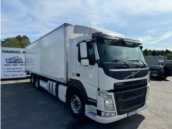 Xe tải đông lạnh VOLVO FM 330