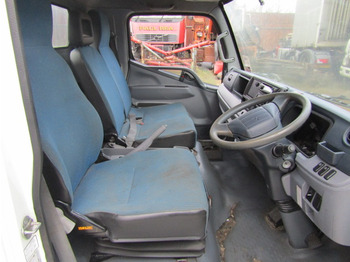 Cabin cho Xe tải MITSUBISHI FUSO 7C 15/18 CAB (2014): hình 4 Cabin cho Xe tải MITSUBISHI FUSO 7C 15/18 CAB (2014): hình 4