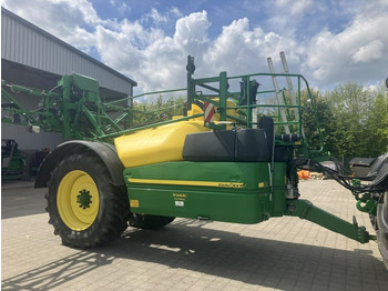 Máy xịt kéo JOHN DEERE